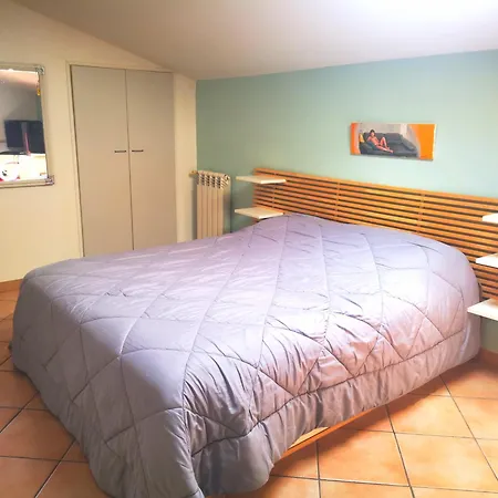 Camera Con Bagno In *
